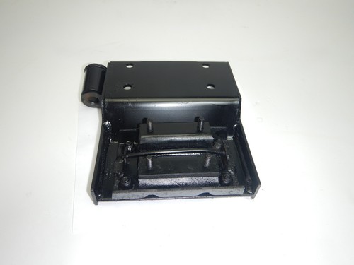 Jeep Wrangler TJ 1997-2002 AX15 NV3550 Manual Transmission Mount Bracket
