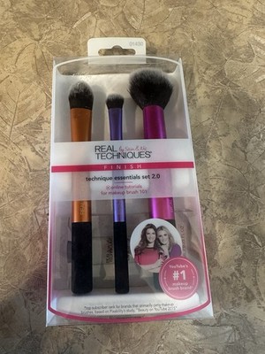 REAL TECHNIQUES by Sam & Nic Travel Essentials 2.0 Makeup Brush Set, 3PC