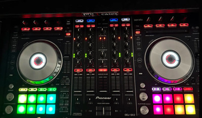 Pioneer DDJ-SX Digital DJ Controller + DJ PREMIUM SUITCASE