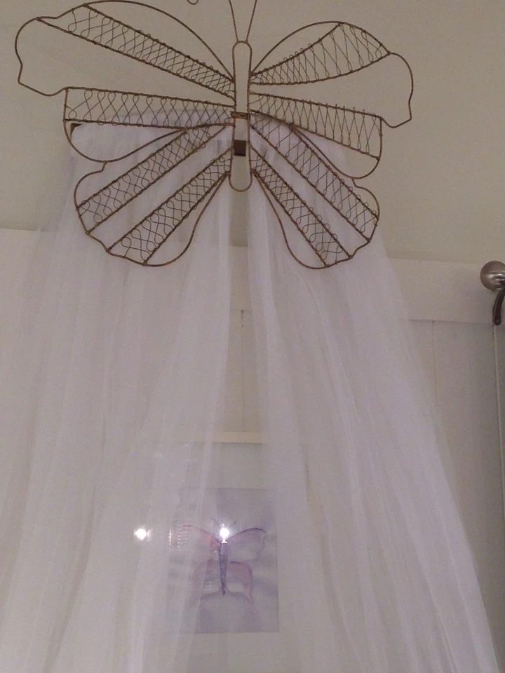 Porta Marco Pottery Barn Kids Mariposa Toldo NUEVO Colgante Dorado 8904567 Foto 2 de 4