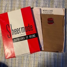 1950's Sheermode Garter Stockings New in Box 1 Pair SZ 10-10.5 M Beige Glo