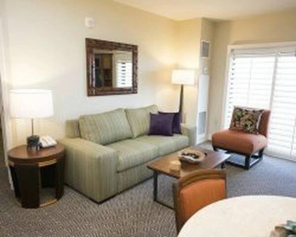 Formula 1 Race weekend ~ Tahiti Village ~ Bora Bora Condo Las Vegas 3 nights - Image 4 of 4