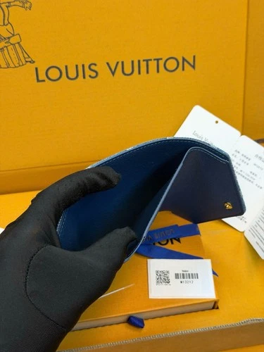LLouisV - Victorine M13212 - Blue - 12 x 9.5 x 2.5cm - NEW image 7