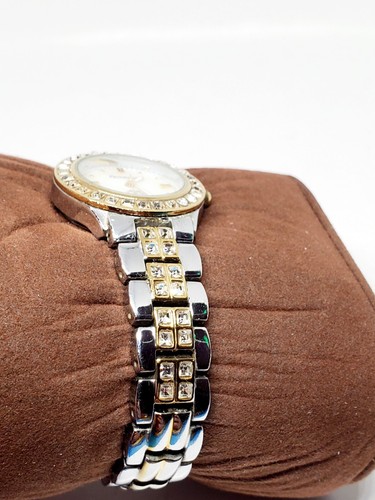 Armitron Now Vintage Women’s Watch 75/3689tt - Picture 5 of 16