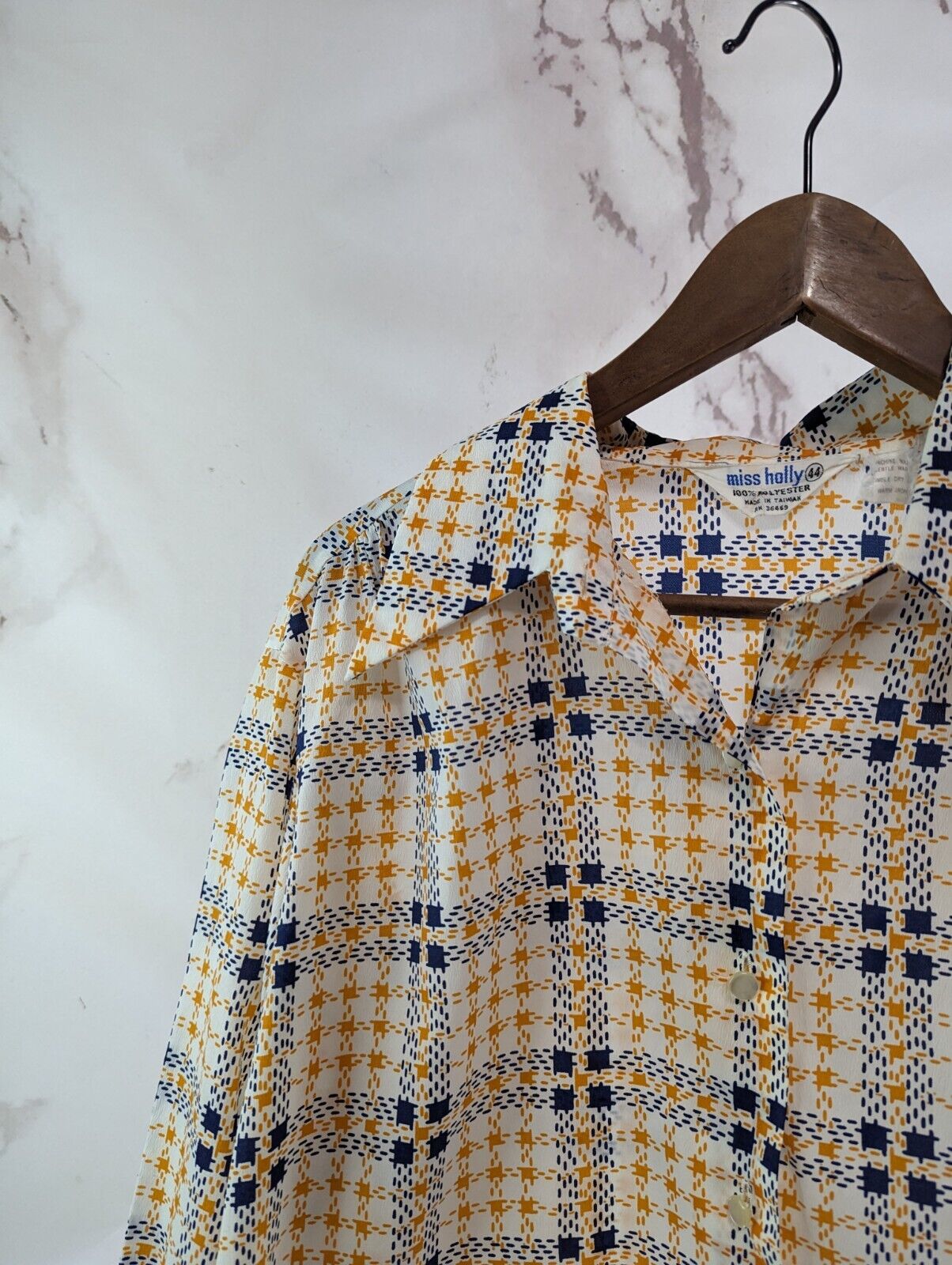 Vintage Shirt Womens 1X Yellow Button Up 60s 70s … - image 2