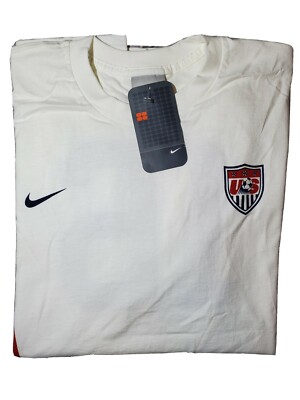 2002 Nike Team USA Soccer T Shirt Shield Logo Football MENS 2002 Nike Team USA Soccer T Shirt Shield Logo Football MENS