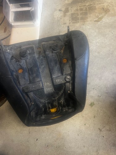 2005 kawasaki vulcan 1500 driver seat OEM