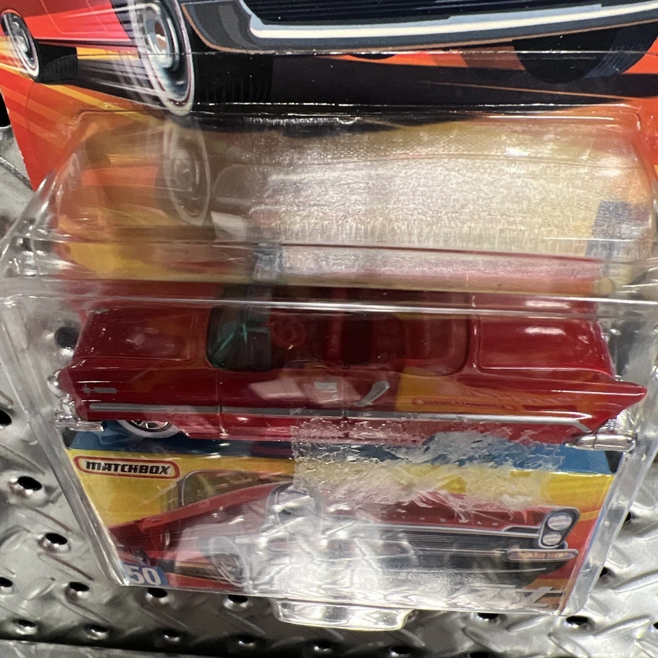 Matchbox #50 1957 Lincoln Premiere 2006 rojo superrápido L.E. Nuevo en caja  Foto 2 de 4
