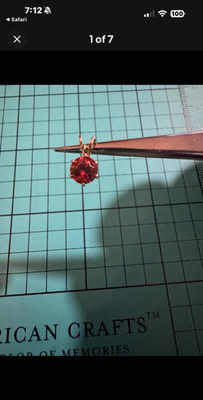Vintage 14k Gelbgold Anhänger mit natürlichem runden roten Granat Krappen besetzt