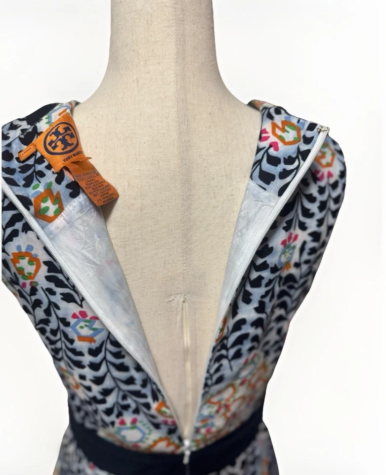 Vestido recto Tory Burch Melanie estampado azul naranja multicolor sin mangas, talla 4 Foto 4 de 4