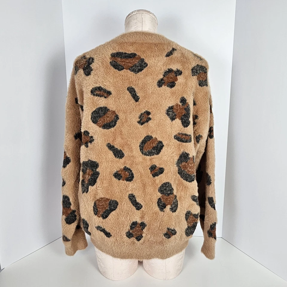 Simply Southern Women’s Fuzzy Brown Leopard Print Pullover Sweater Medium - Image 3 of 4
