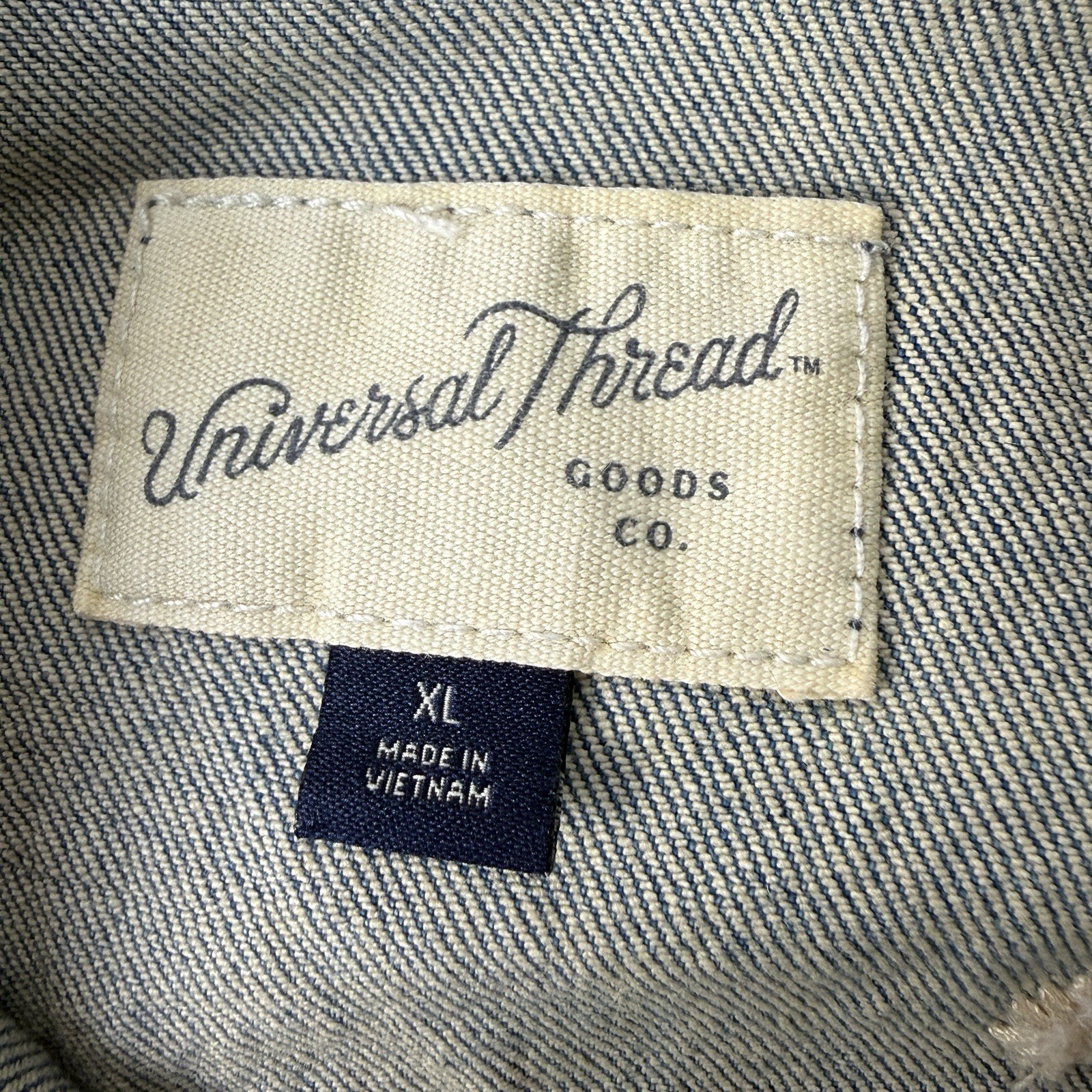 Universal Thread Denim Jacket Medium Wash XL Embr… - image 5
