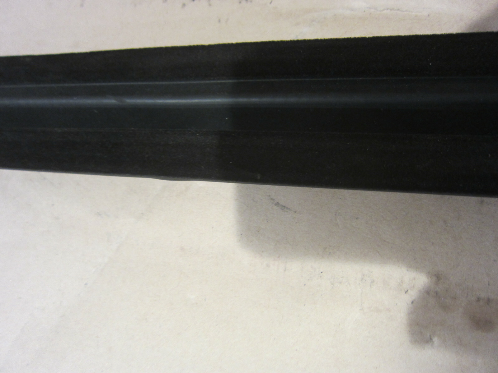 Ferrari 458 - RH Right Door Outer Edge Gasket Seal Rubber - P/N 81361200