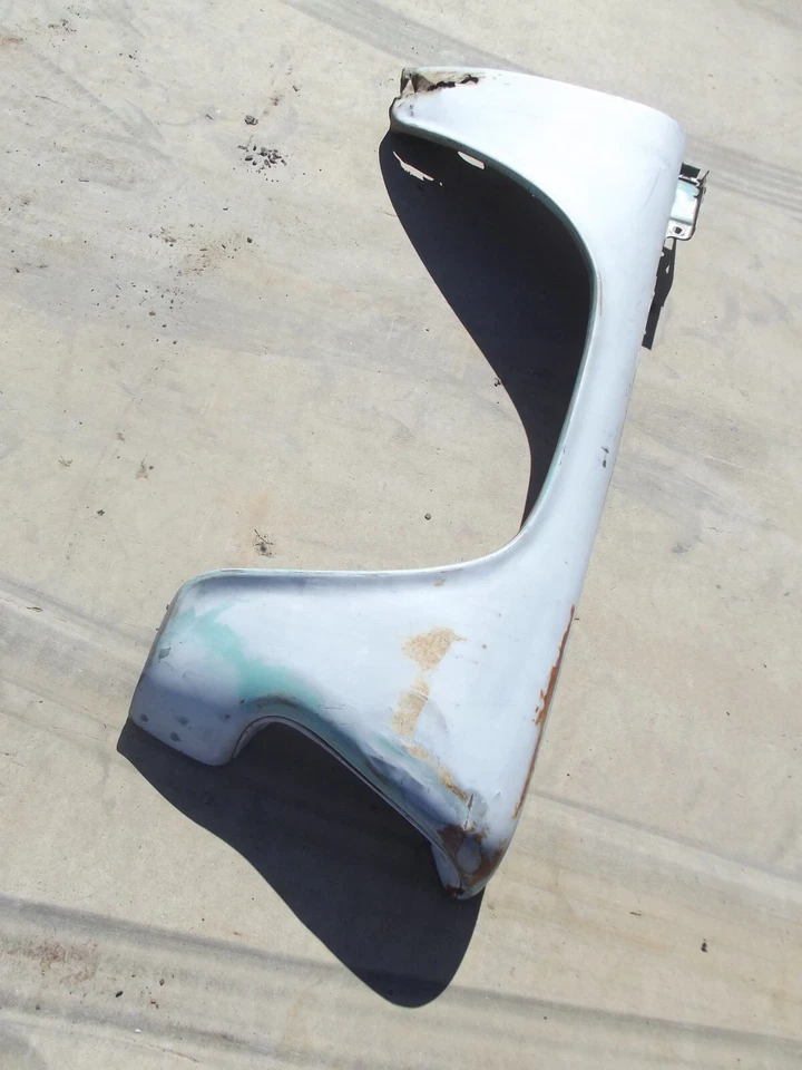 1960 - 1966 CHEVROLET TRUCK ORIGINAL FENDER 1961 1963 1964 c10 1965 chevy c20 - Image 2 of 4