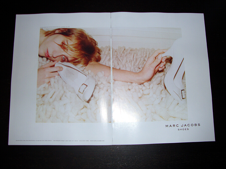 MARC JACOBS Shoes 2-Page Magazine PRINT AD Spring 2001 HANNELORE KNUTS