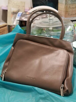BROWN MEDIUM SIZED CAPEZIO BRAND WOMEN'S PURSE HANDBAG TWO ZIPPER POUCHES 