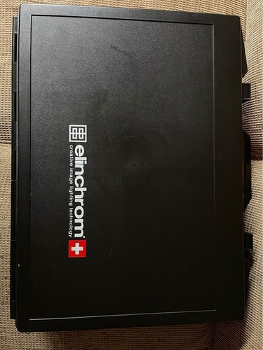 Elinchrom Quadra 400W portable flashes (Mint condition) - Picture 3 of 5