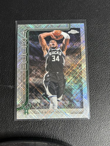 2025-26 Topps Chrome Update - Giannis Antetokounmpo Skylight Refractor #7 Bucks