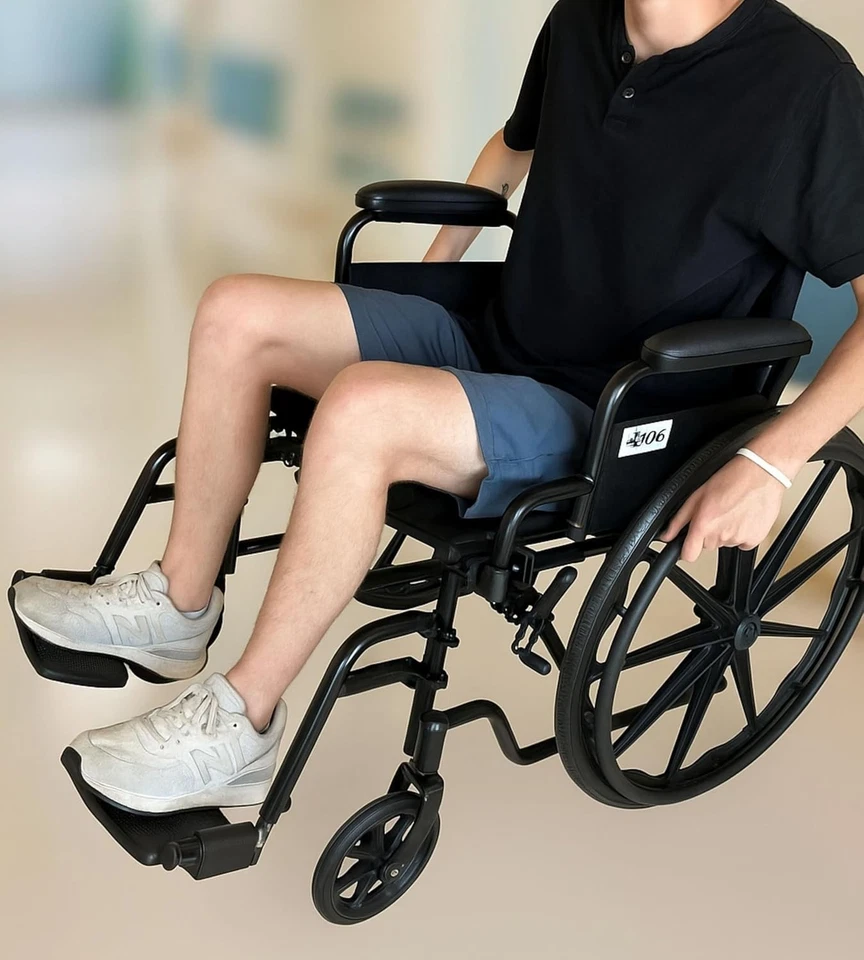 SEDIA A ROTELLE IN ACCIAIO PIEGHEVOLE LEGGERA AUTOSPINTA PER DISABILI E ANZIANI - Immagine 2 di 4