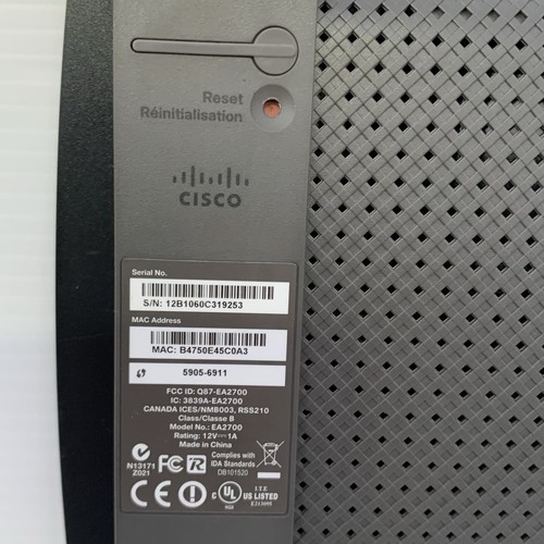 Cisco Linksys EA2700 Gigabit Dual-Band Wireless N600 Router With Gigabyte - Picture 6 of 7