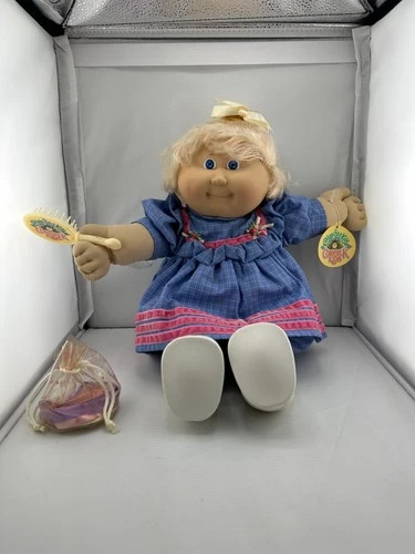 1989 Cornsilk Cabbage Patch Kid Doll with Accessories