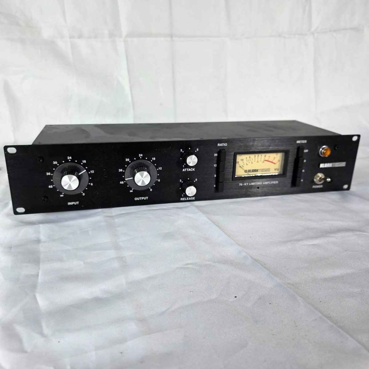 Klark Teknik 76-KT Classic FET-Style Compressor Limiting Amplifier
