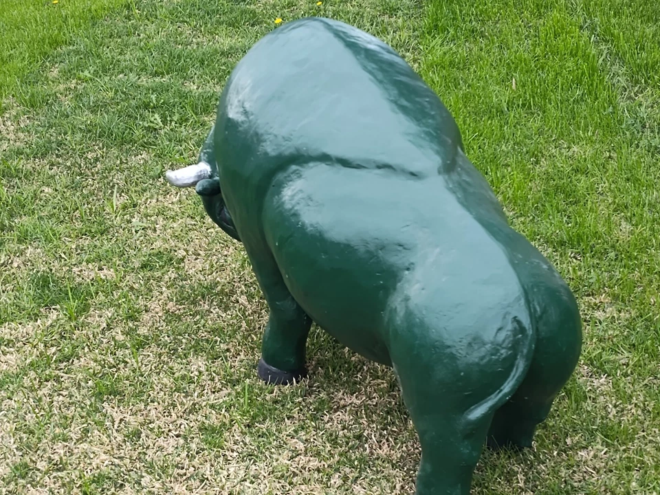 Estatua vintage de fibra de vidrio bisonte verde jardín patio decoración césped adorno 30" de alto Foto 4 de 4