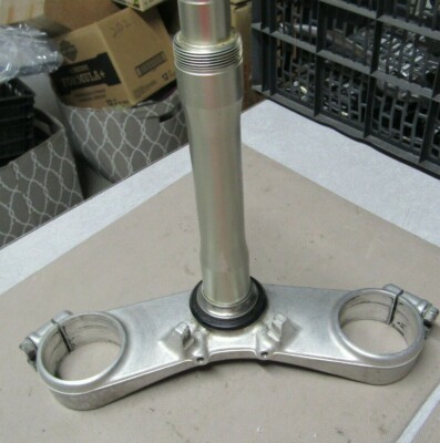 03 Kawasaki Ninja ZX12 R Front Fork Lower Triple Tree Steering