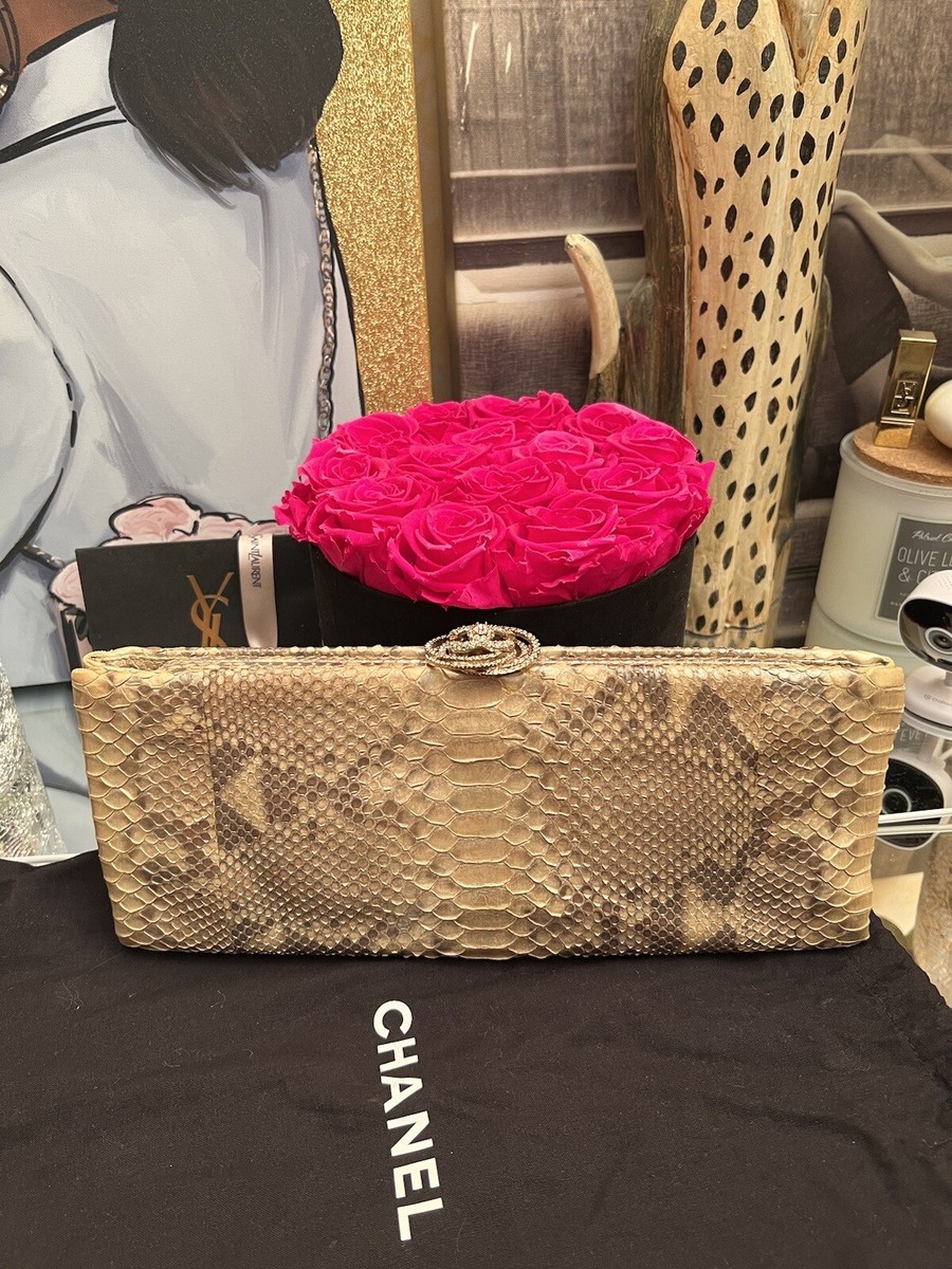 CHANEL ノベルティ 長財布 ヴィンテージ ゴールド クラッチ CHANEL ノベルティ 長財布 ヴィンテージ ゴールド クラッチ - メルカリ