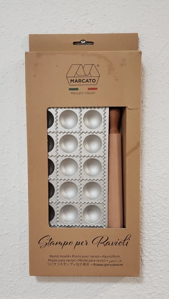 MARCATO RAVIOLI MOLD Made in Italy Make 24 Round Raviolis 1.5” w/Rolling Pin NIB