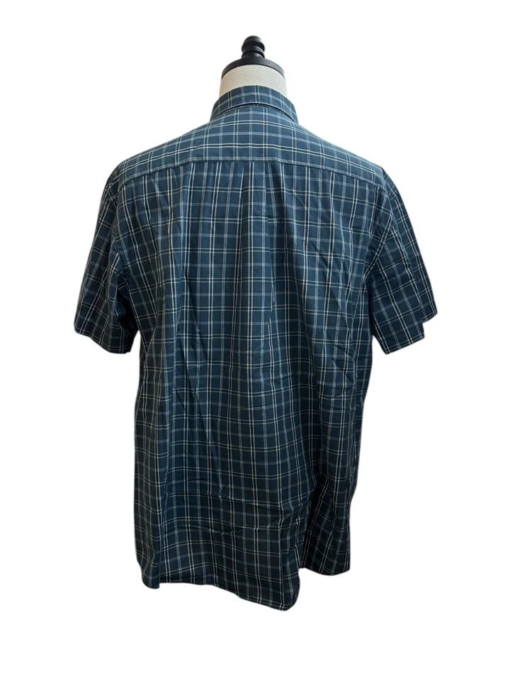 Van Heusen Dress Shirt Mens XL Black Plaid No-Iron Single Pocket Button Down - Image 2 of 4