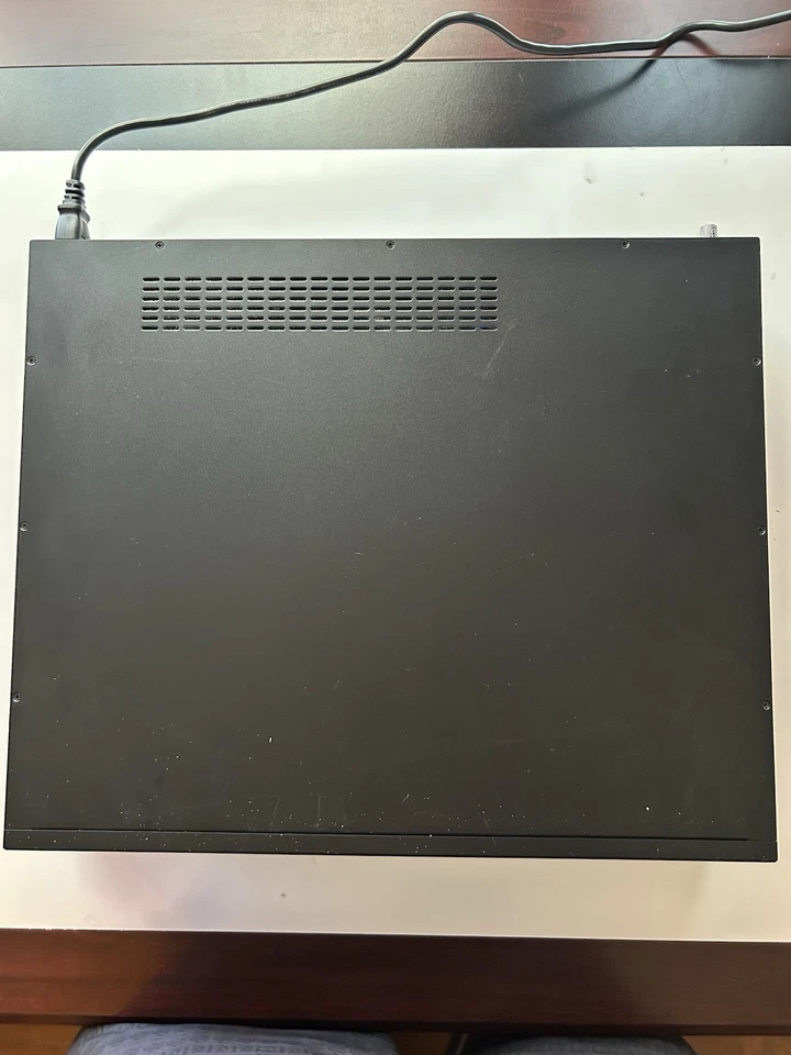 Conmutador Matriz HDMI 8x8 4K60Hz con LCD - 18Gbps - USADO Foto 2 de 4