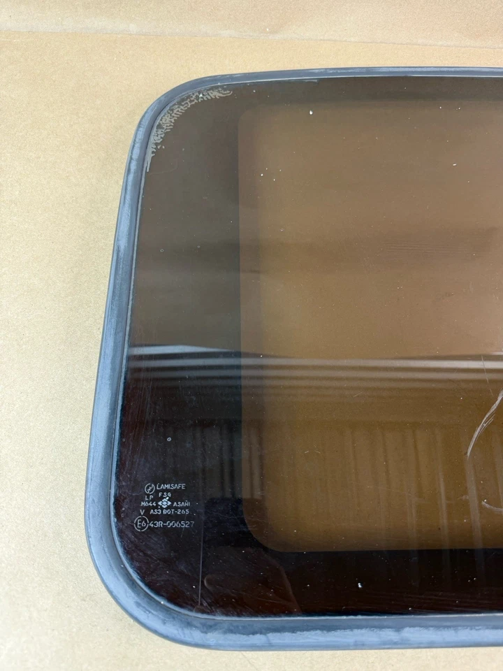 92-95 Honda Civic EX 4Door Sedan Sunroof Moon Roof Glass OEM * NO RUST* - Image 3 of 4