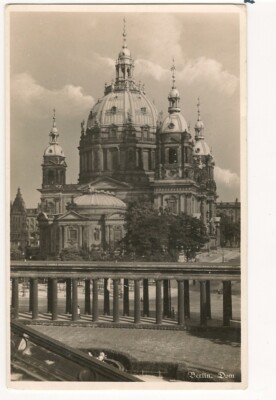 Berlin AK Dom mit Kolonnaden 30er Jahre Echt  AK Photo Ansichtskarte