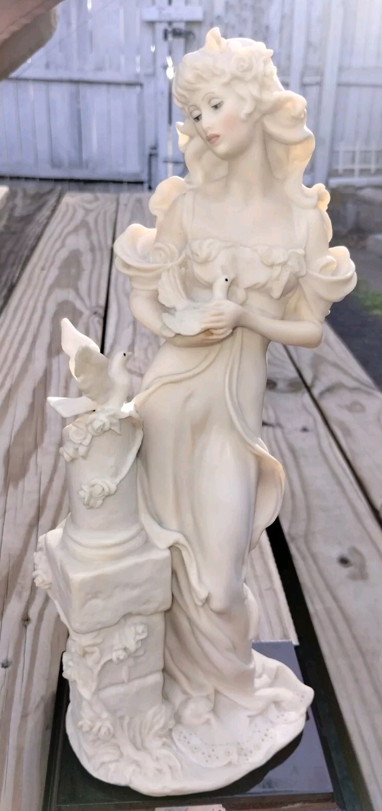 Lady With Doves Giuseppe Armani Figurine 13 Inches Tall