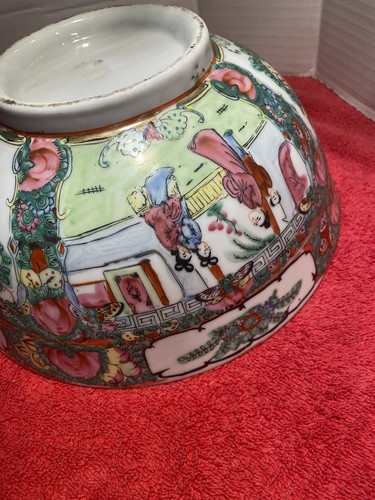 Rose Medallion Serving Bowl Hand Painted Porcelain 10in - Picture 12 of 19