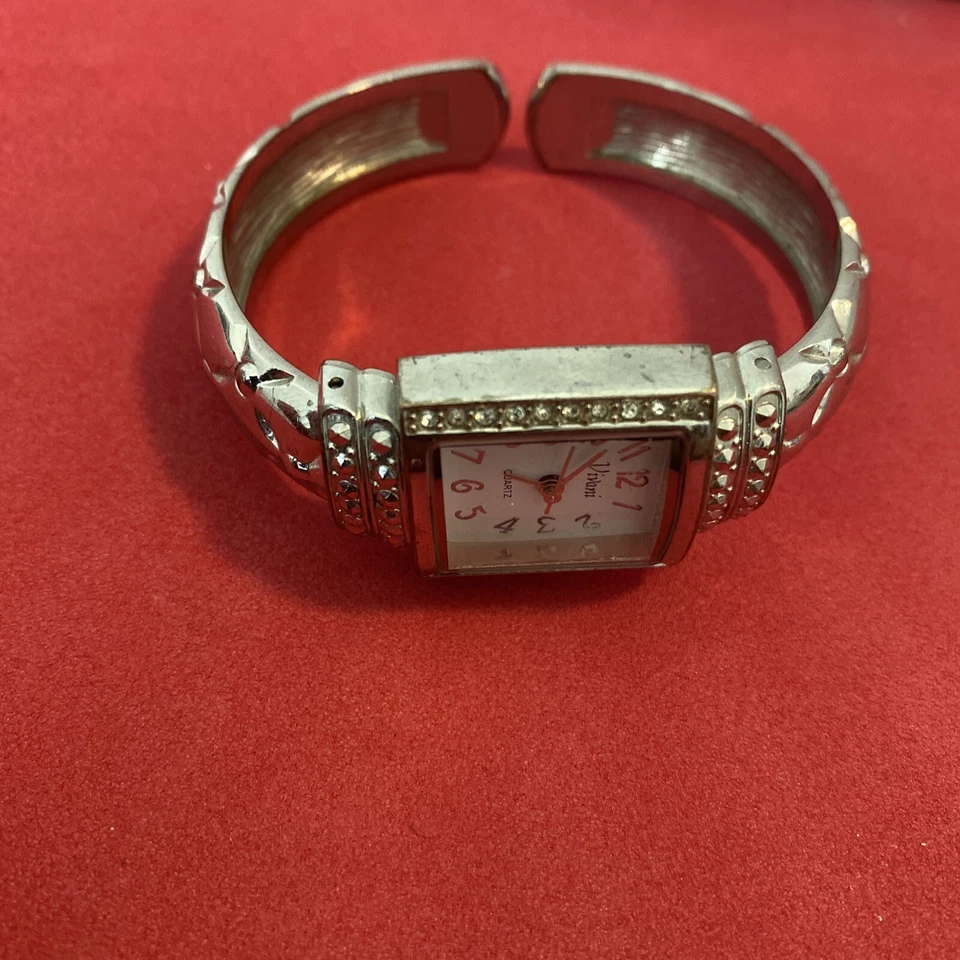 Vivani Analog Wristwatch with Cuff Band and Quartz Movement - Image 4 of 4