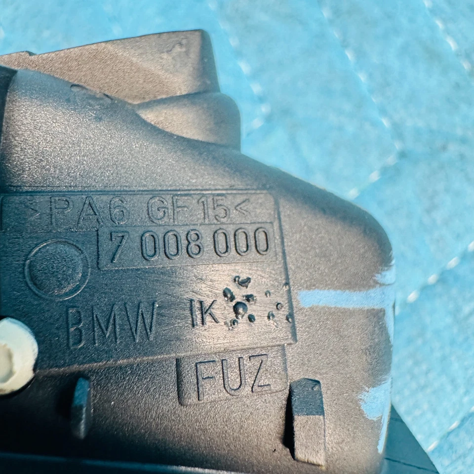 Оригинальный крюк для передней одежды 2012–2017 BMW 650i 7008000 - Изображение 3 из 4