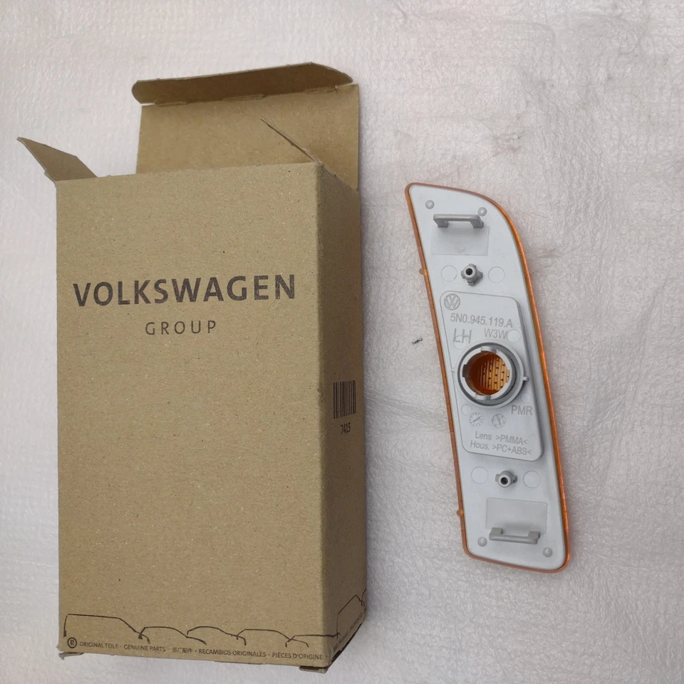 Luz de señalización lateral izquierda del lado del conductor Volkswagen Tiguan 2010-15 OEM 5N0945119A Foto 4 de 4
