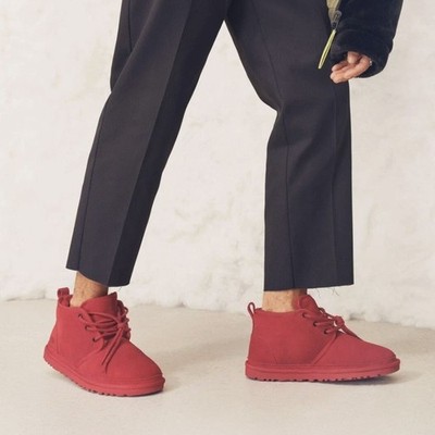 UGG Mens Neumel Chukka Ankle Boot 3236 Samba Red Suede Mens 9