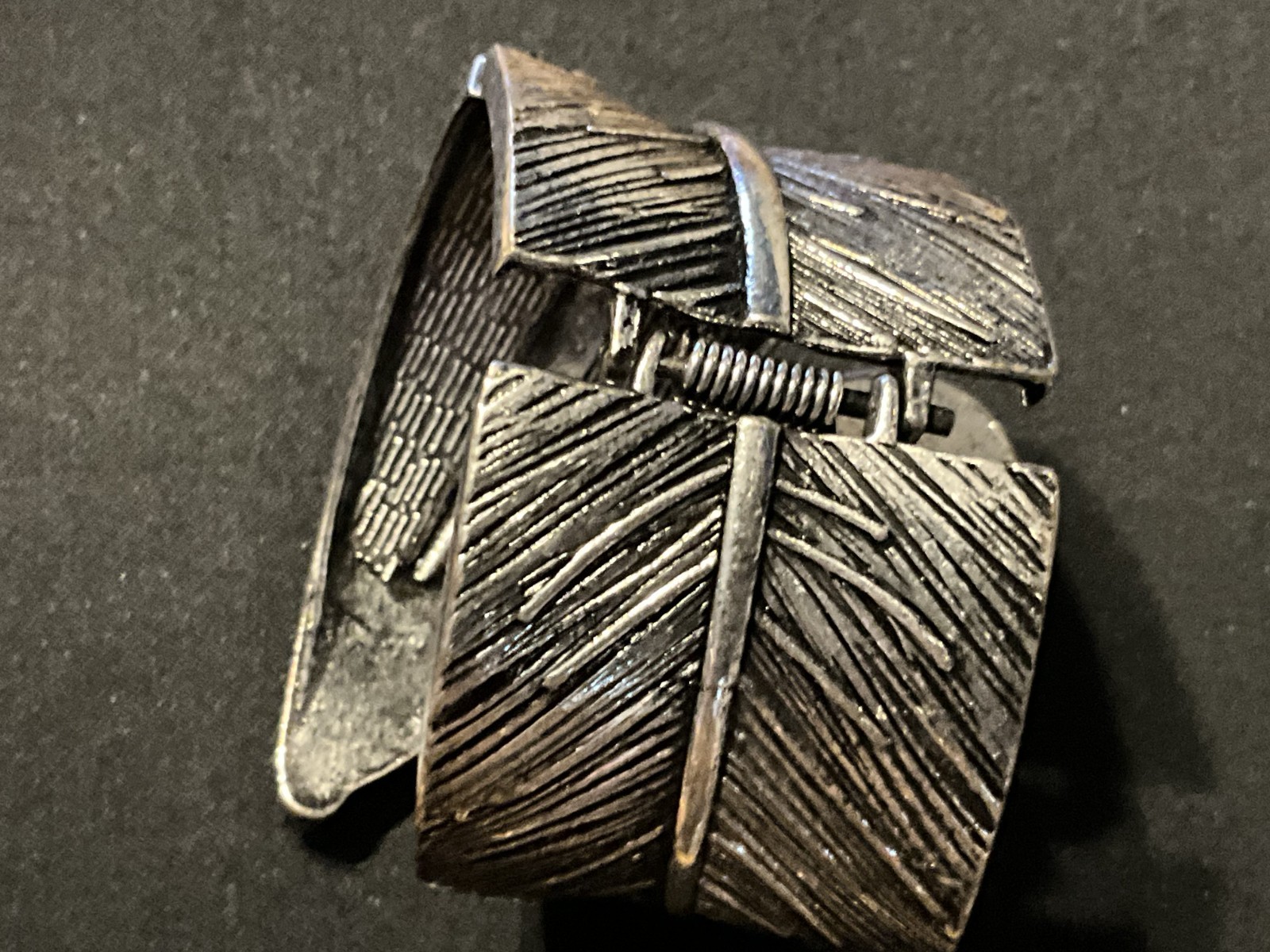 Large Adjustable Hinged Wide Cuff Leaf Shaped Bra… - image 5