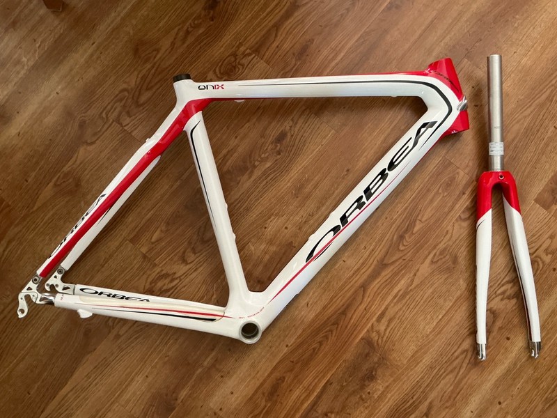 Orbea Onix Carbon Frame set White/red 54”