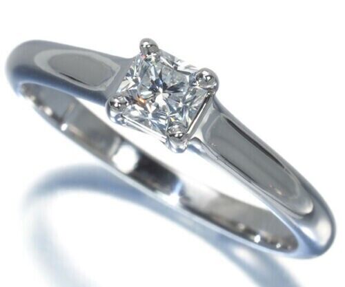 Tiffany & Co. Platin 0,30ct Lucida Diamant Verlobungsring 5 - Bild 2 von 3