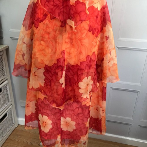 Ladies Orange Shade Special Occasion Layered Dress 30in Chest - Picture 11 of 12