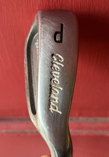 Cleveland Tour Action Senior Series Pitching Wedge - Graphite SENIOR Flex shaft - Picture 3 of 6