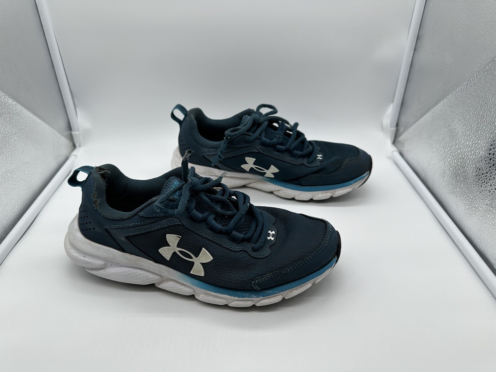 SAOLA Scarpe sneakers running uomo Under Armour taglia 7 (povere condizioni)