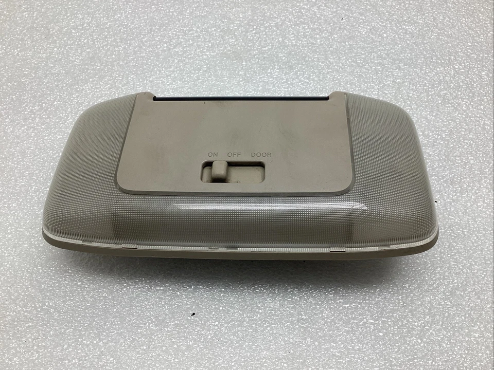 Luz domo de lectura interior Lexus GX470 2003-2007 FABRICANTE DE EQUIPOS ORIGINALES Foto 4 de 4