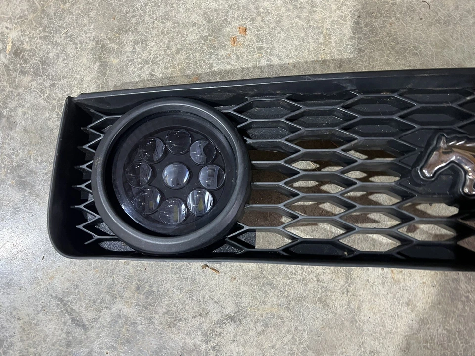 🧲2005-2009 Ford Mustang GT Pony Upper Grille Grill W/ Fog Lights 6R3J8200AEW🧲 - Image 2 of 4