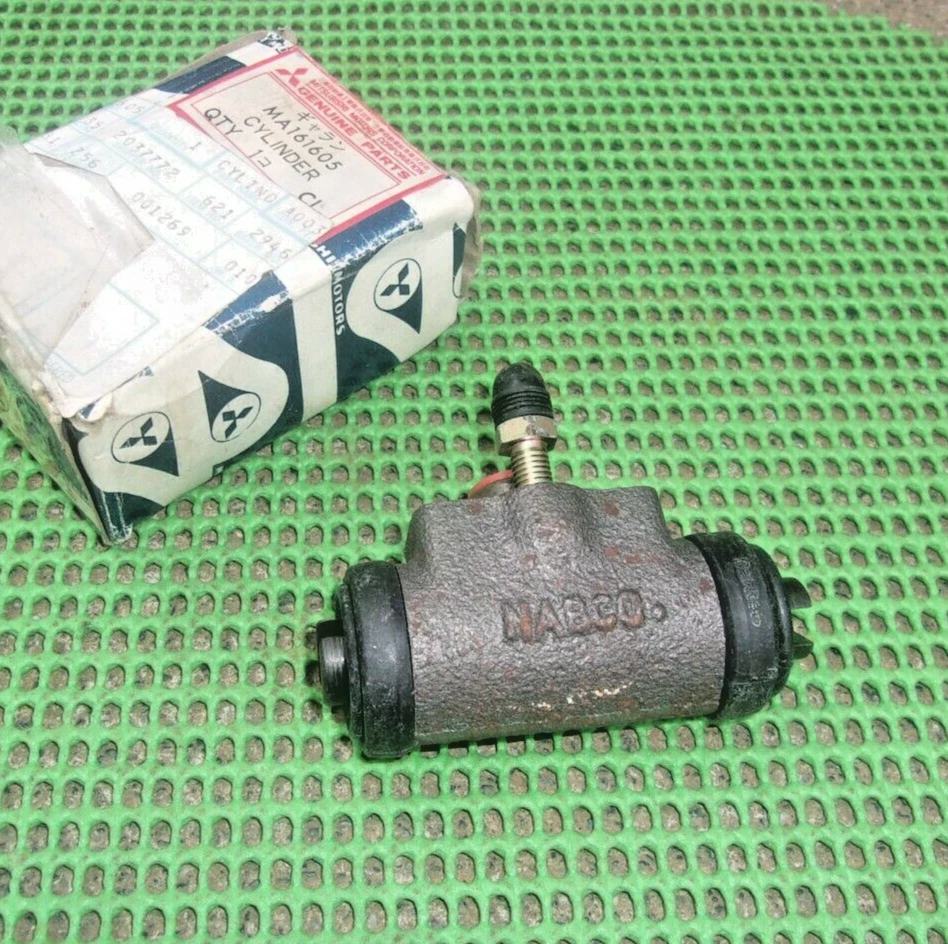 1971 1972 1973 Dodge Colt NOS Mitsubishi MoPar REAR WHEEL CYLINDER - Image 2 of 3