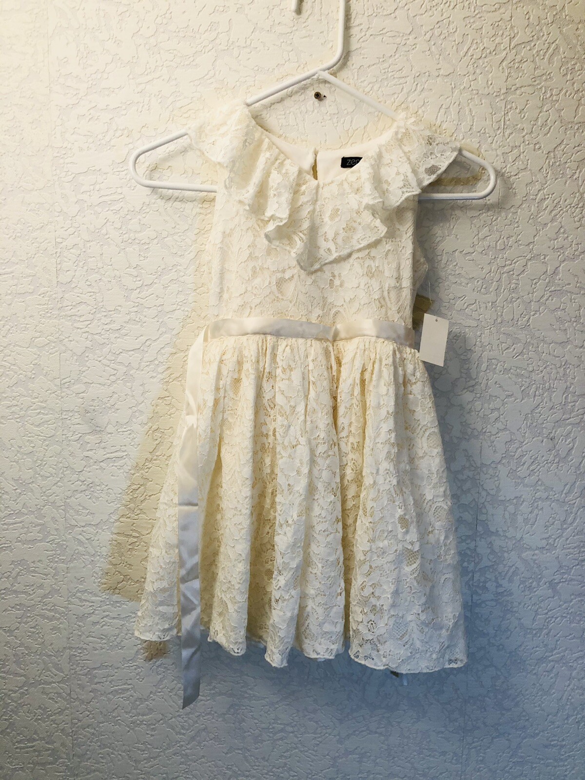 Picture 1 of 3